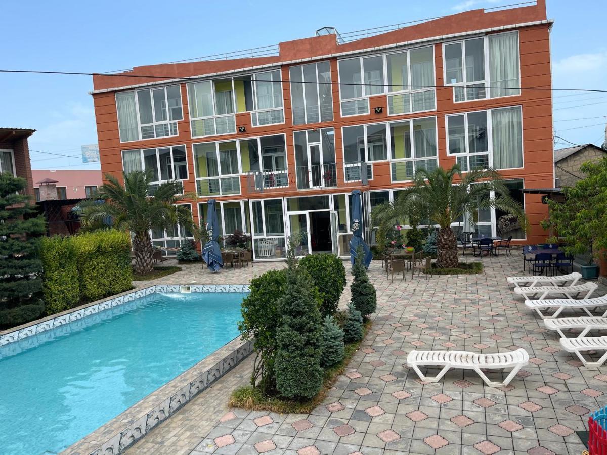 Hotel Buta Μπατούμι Εξωτερικό φωτογραφία