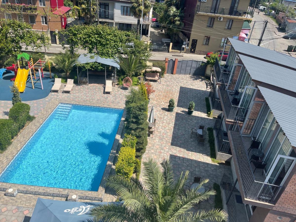Hotel Buta Μπατούμι Εξωτερικό φωτογραφία