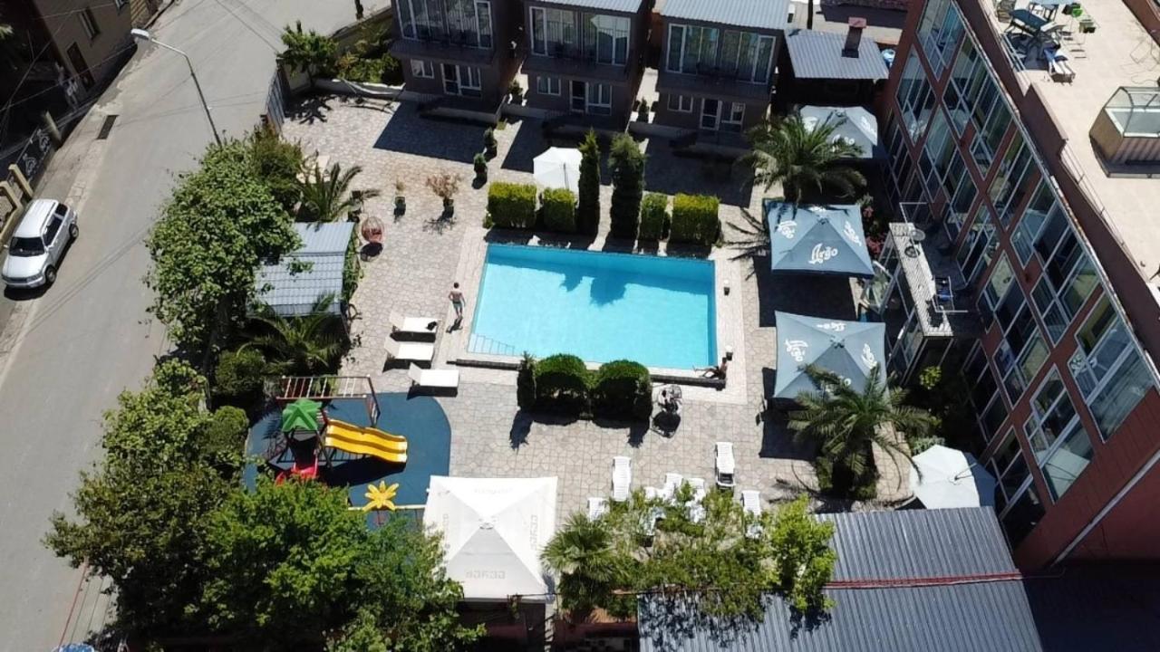 Hotel Buta Μπατούμι Εξωτερικό φωτογραφία